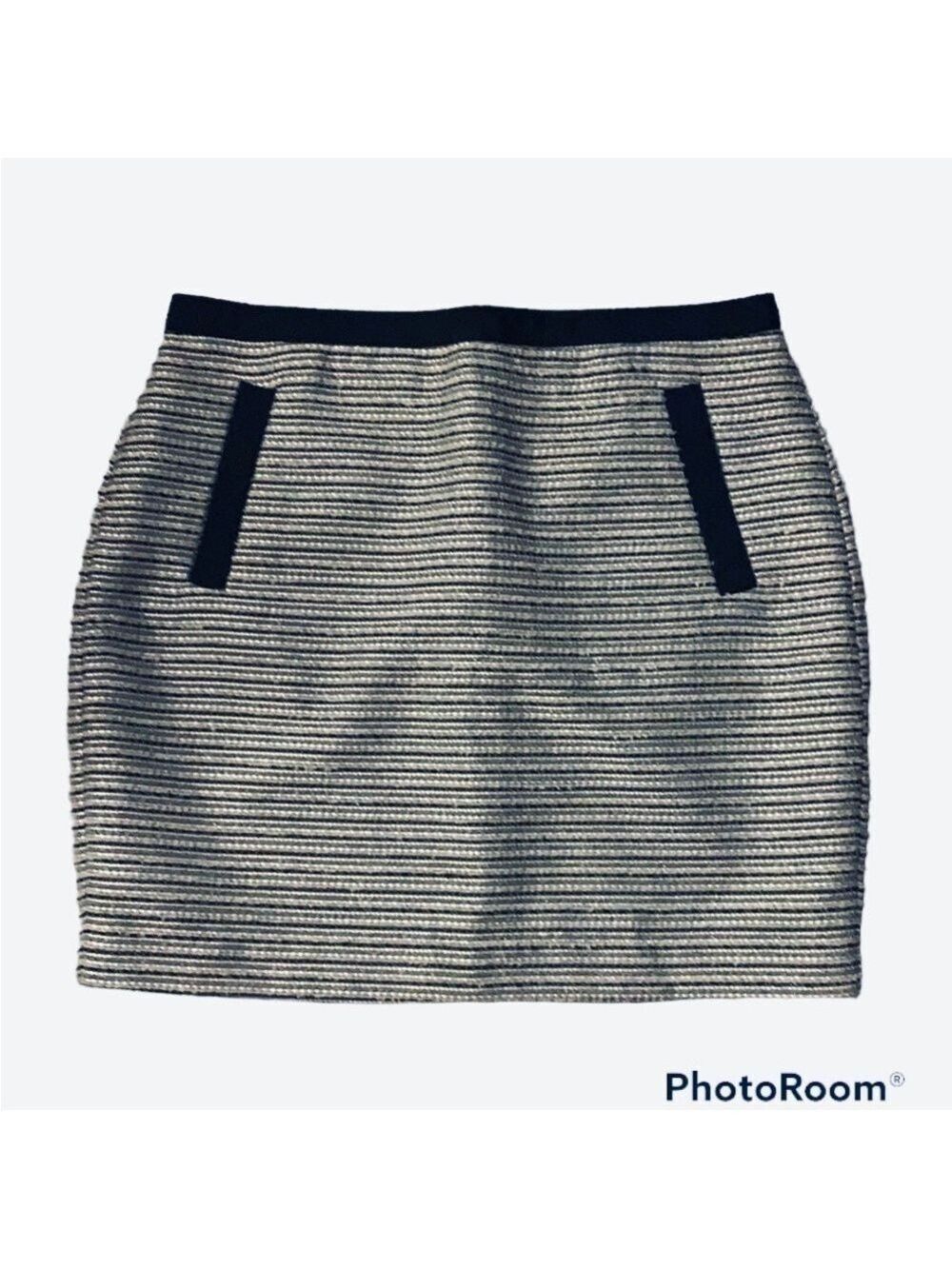 𝅺LOFT Black/White Metallic Cream and Gold TweedStriped Mini Skirt
